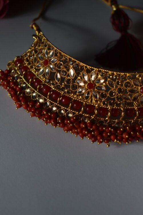 Shimmery Gold Stones Pearl Beaded Necklace Set