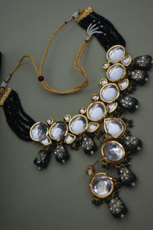Kundan Studded Embellished Choker Jewellery Set