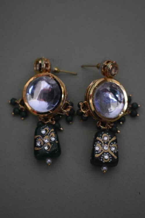 Kundan Studded Embellished Choker Jewellery Set