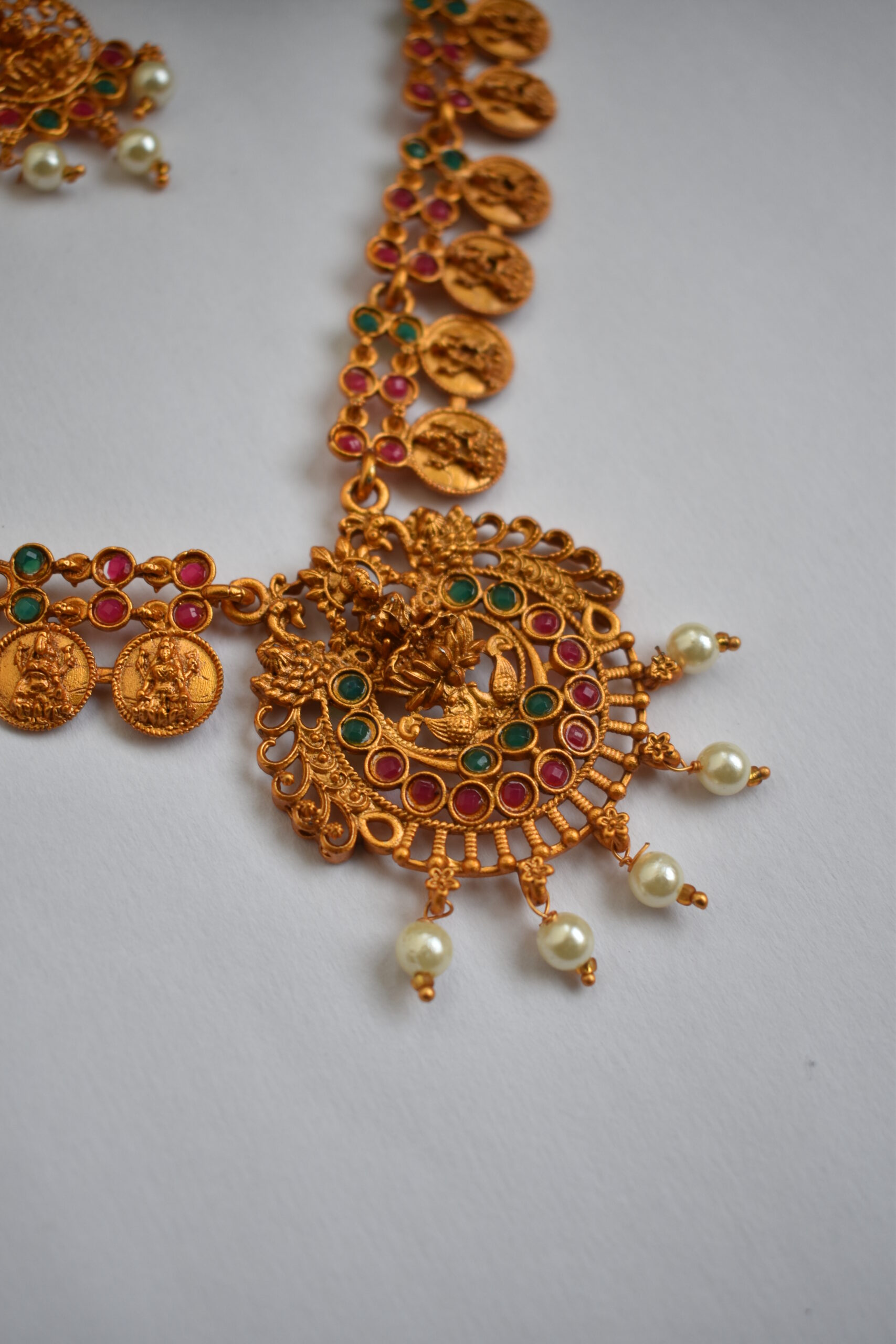 Gold Plated Coin Design Necklace Set