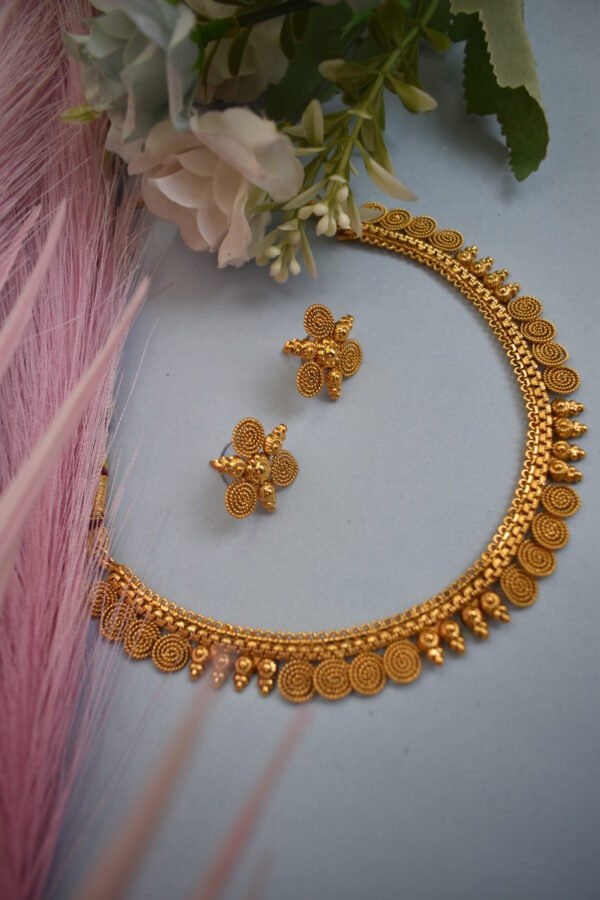 Indian Traditional Gold Necklace Set
