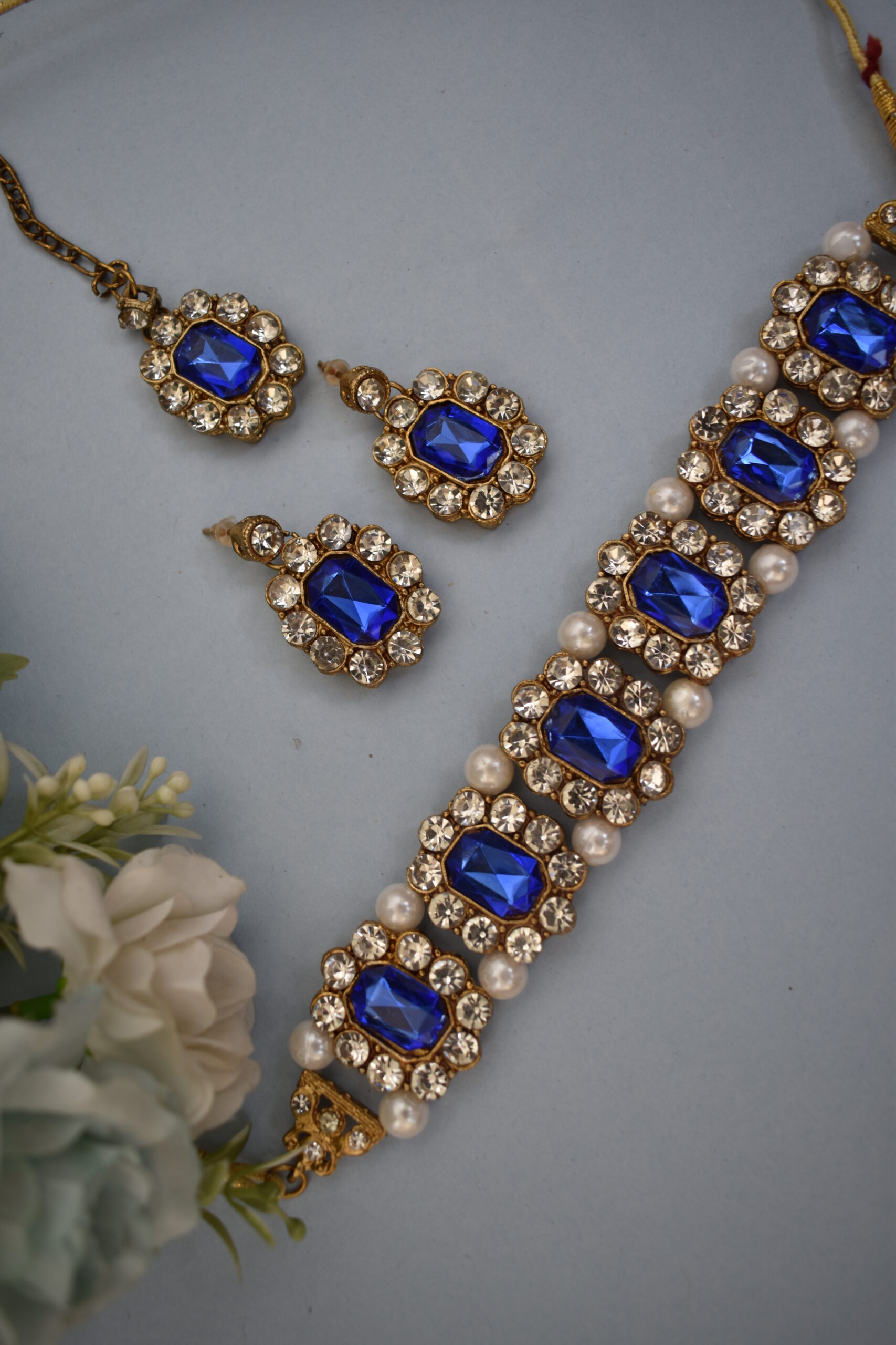 Shinning Stone Studded Gold Crystal Choker Set