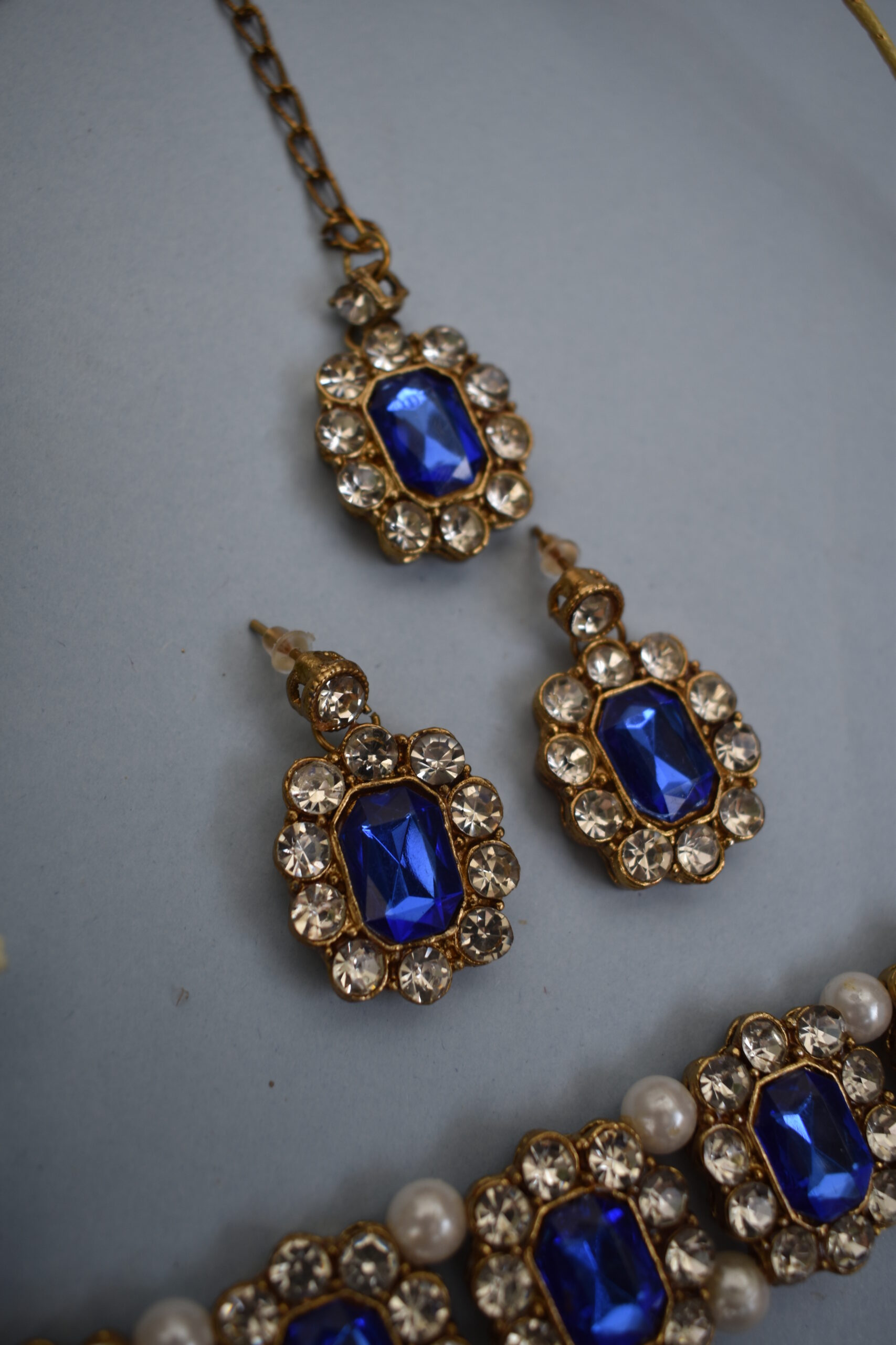 Shinning Stone Studded Gold Crystal Choker Set