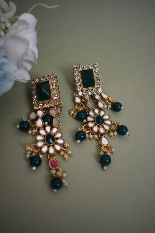 Bling Mirror And Pearls Necklace set