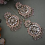 Beautiful Kundan Earrings With Maang Tikka