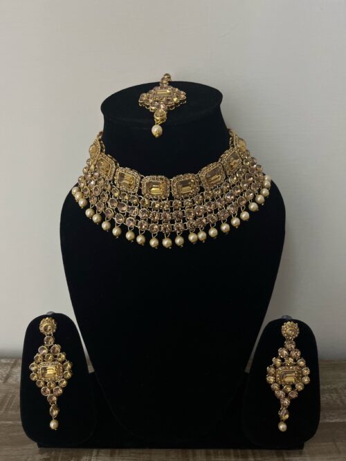 Beautiful Gold Toned Shimmery Choker Necklace Set